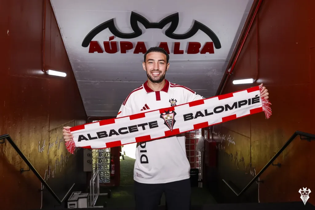 Albacete BP: Munir destaca el desafío que representa jugar en el Albacete Balompié
